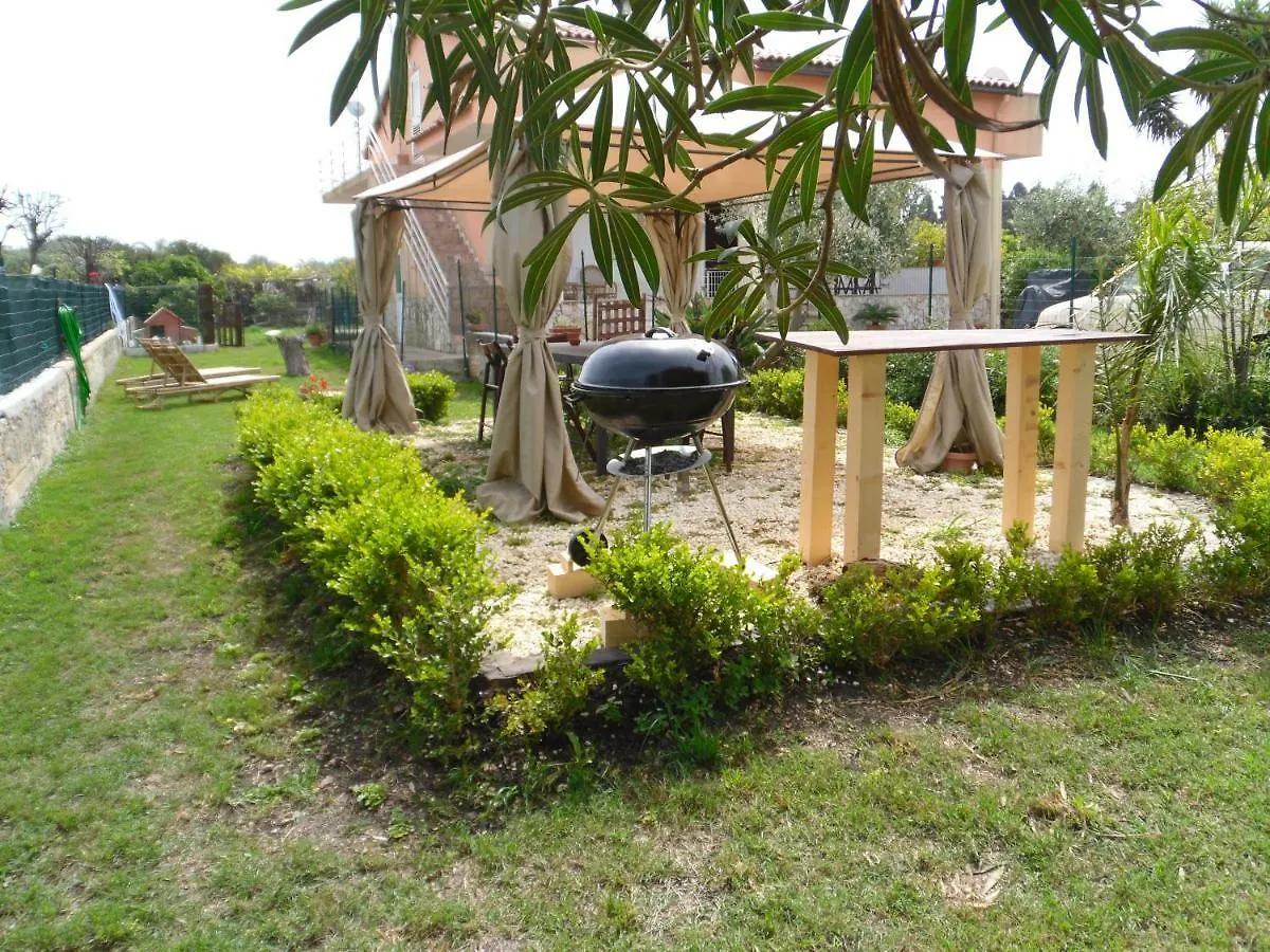 La Ginestra Sul Mare Villa Terrauzza 0*,  Italy